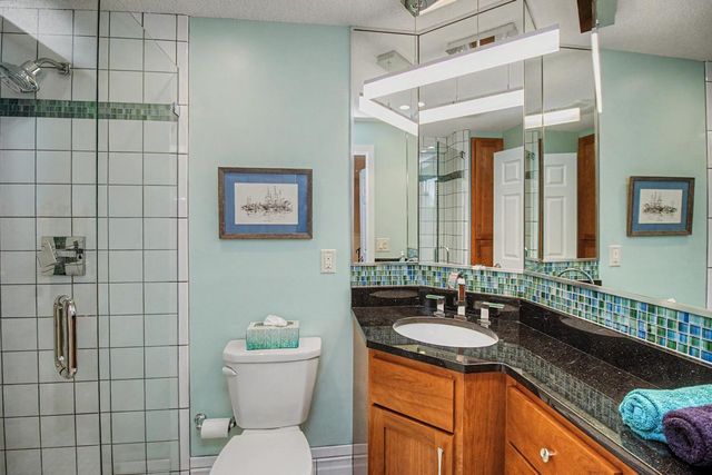 1182 Saint Clair Avenue, Saint Paul, MN 55105