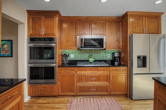 1182 Saint Clair Avenue, Saint Paul, MN 55105