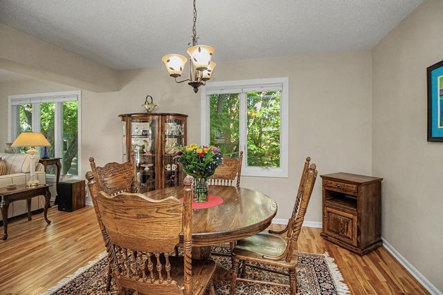 1182 Saint Clair Avenue, Saint Paul, MN 55105