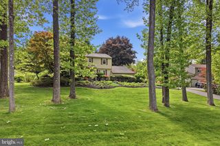 6 RIDGE RD, Malvern, PA 19355