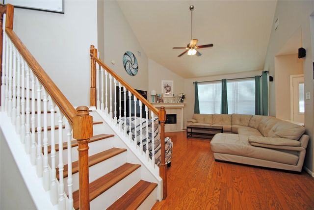 9723 Therrell Drive, Houston, TX 77064