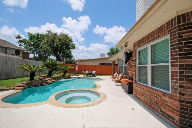 9723 Therrell Drive, Houston, TX 77064