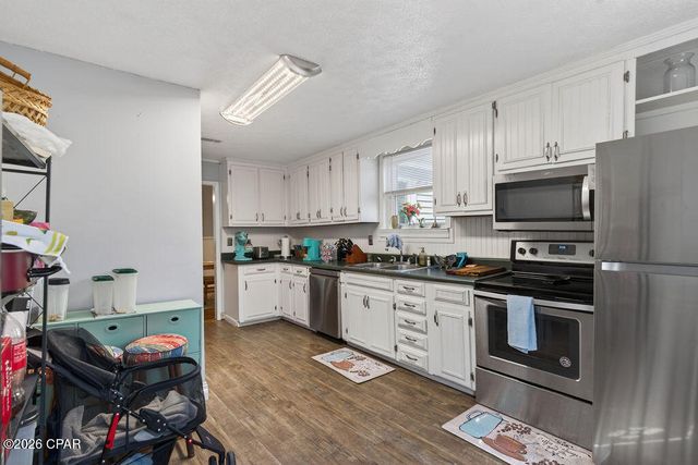 1331 Coggin Avenue, Chipley, FL 32428