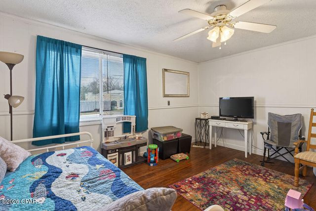 1331 Coggin Avenue, Chipley, FL 32428