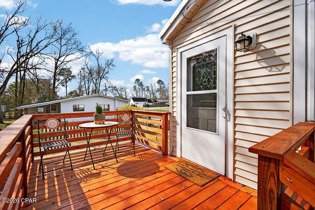 1331 Coggin Avenue, Chipley, FL 32428