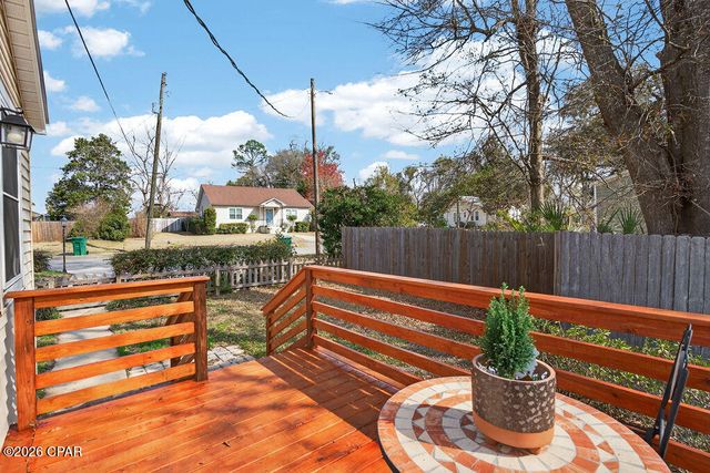 1331 Coggin Avenue, Chipley, FL 32428