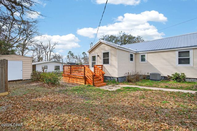 1331 Coggin Avenue, Chipley, FL 32428