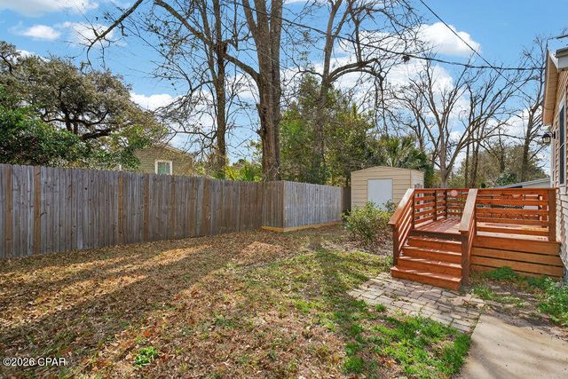 1331 Coggin Avenue, Chipley, FL 32428