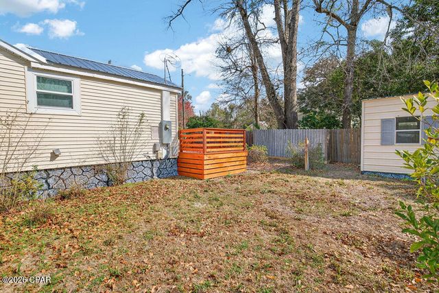 1331 Coggin Avenue, Chipley, FL 32428