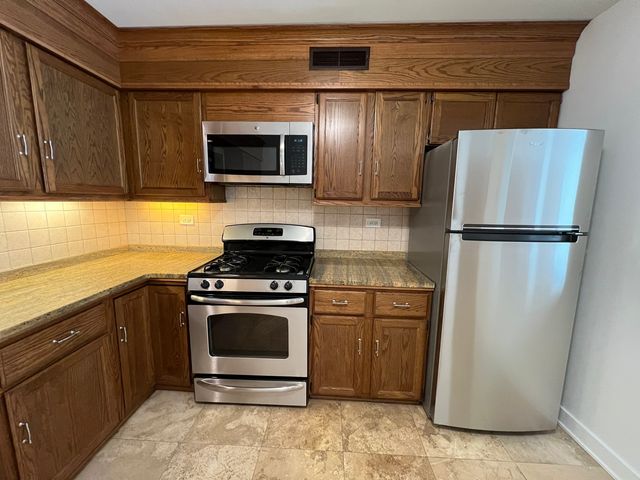 2416 W Foster Avenue 1N, Chicago, IL 60625