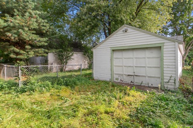 1419 Johnson Street, South Bend, IN 46628