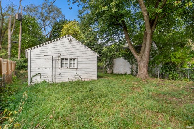 1419 Johnson Street, South Bend, IN 46628