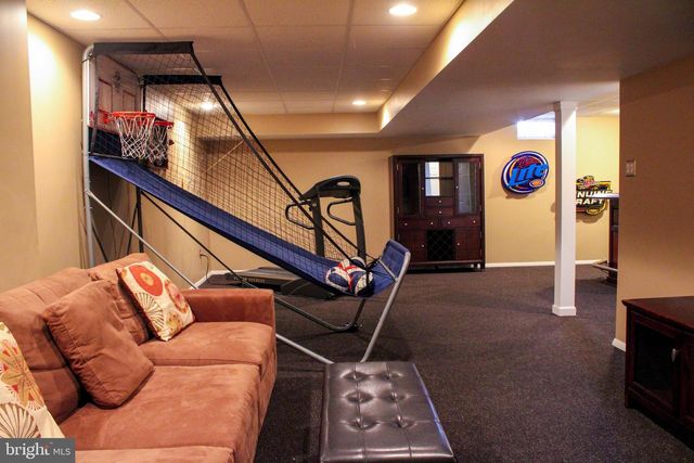 35 CONCORD BLVD, Sicklerville, NJ 08081