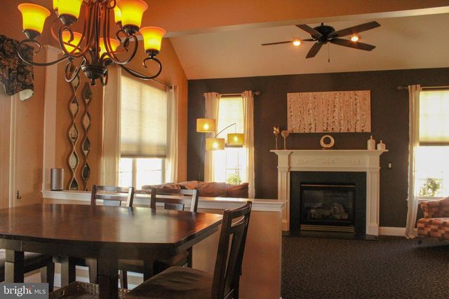 35 CONCORD BLVD, Sicklerville, NJ 08081