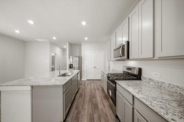 302 Brazen Forest Trail, Magnolia, TX 77354