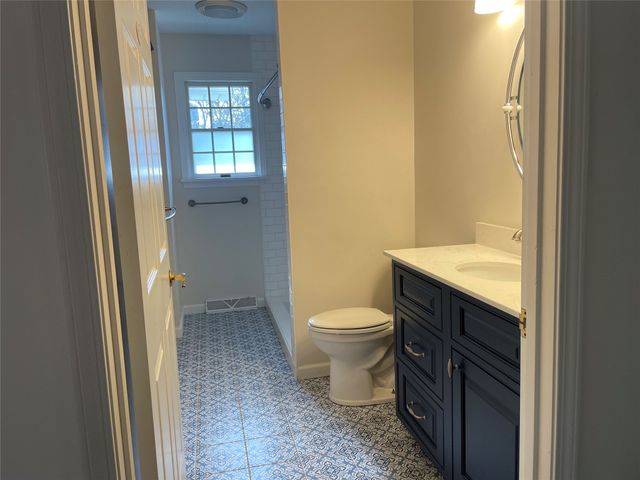 4254 PRESTWICK Drive, Erie, PA 16506