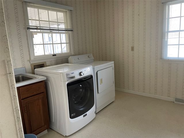 4254 PRESTWICK Drive, Erie, PA 16506