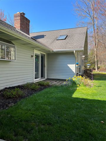 4254 PRESTWICK Drive, Erie, PA 16506