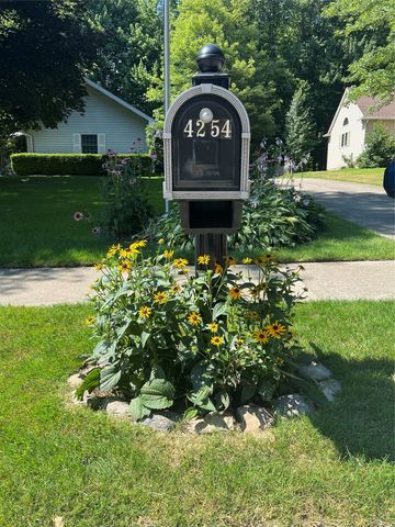 4254 PRESTWICK Drive, Erie, PA 16506