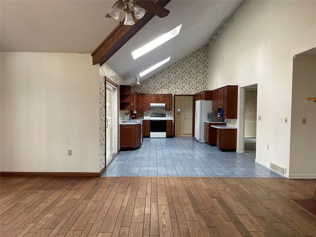 4254 PRESTWICK Drive, Erie, PA 16506