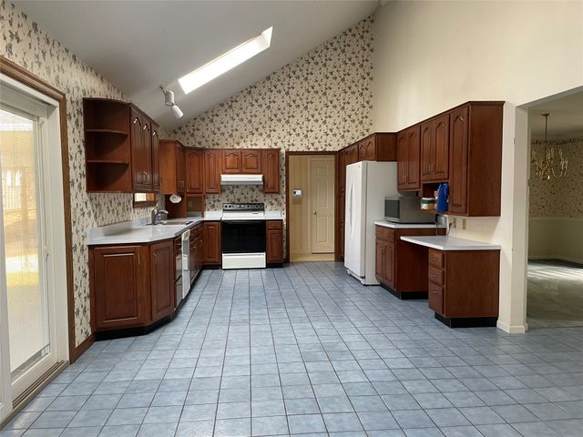 4254 PRESTWICK Drive, Erie, PA 16506