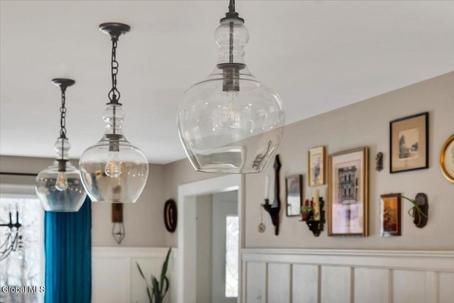 1124 Glenmeadow Court, Niskayuna, NY 12309