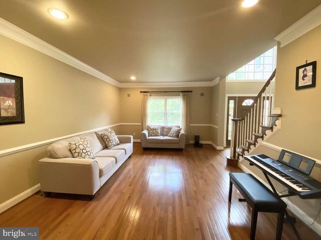 2069 SAINT ANDREWS DR, Berwyn, PA 19312