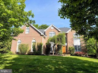 2069 SAINT ANDREWS DR, Berwyn, PA 19312