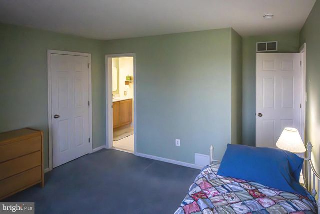 133 GREENWOOD AVE, Collegeville, PA 19426