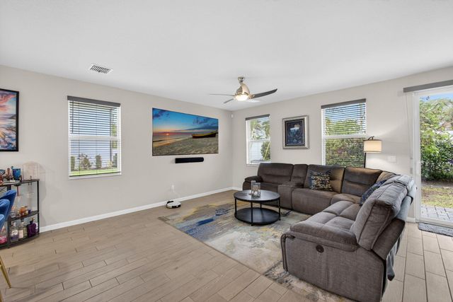 1700 Lindley Street, Mangonia Park, FL 33407