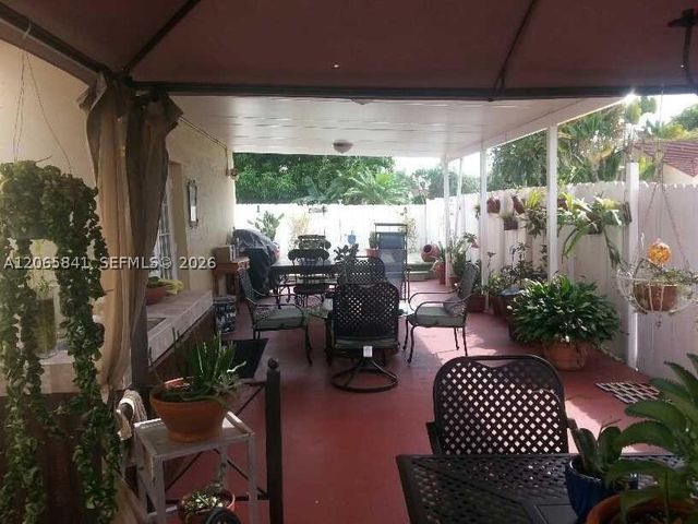 9036 SW 148th Ct, Miami, FL 33196
