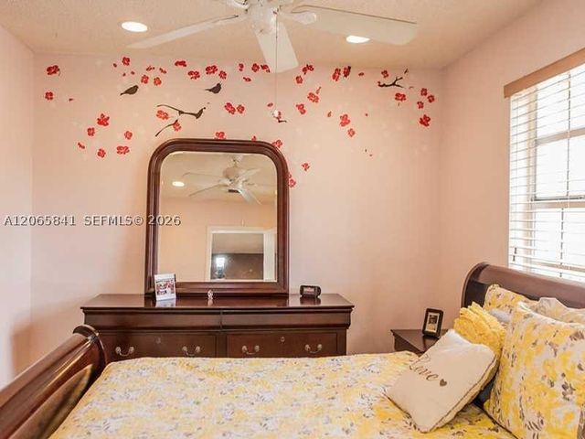 9036 SW 148th Ct, Miami, FL 33196