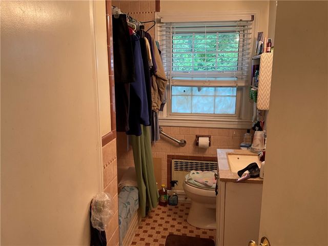 74 Aberdeen Street, West Warwick, RI 02893