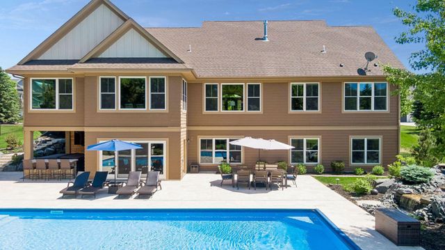 5628 Garden Drive, Woodbury, MN 55129