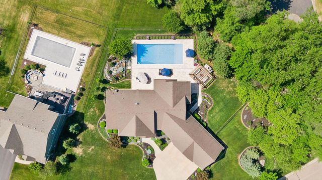 5628 Garden Drive, Woodbury, MN 55129