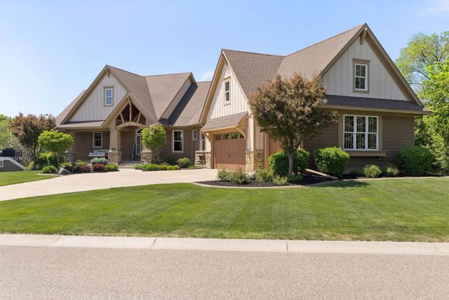 5628 Garden Drive, Woodbury, MN 55129