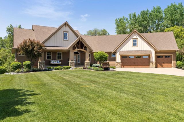 5628 Garden Drive, Woodbury, MN 55129