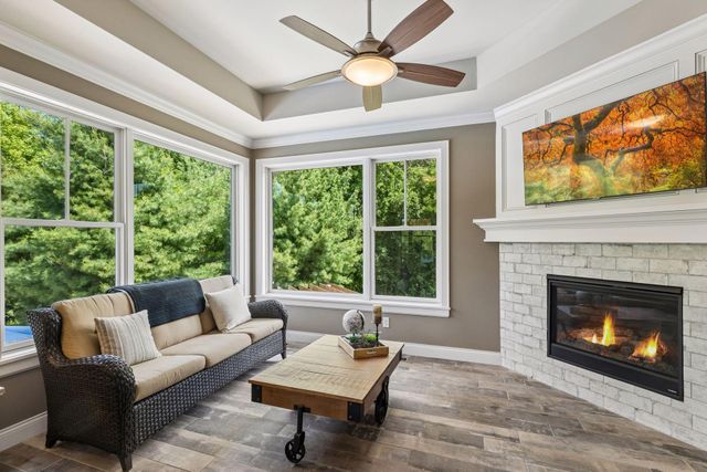 5628 Garden Drive, Woodbury, MN 55129