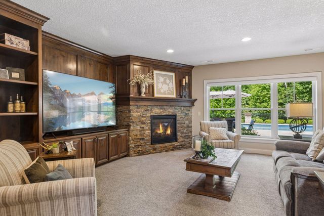5628 Garden Drive, Woodbury, MN 55129