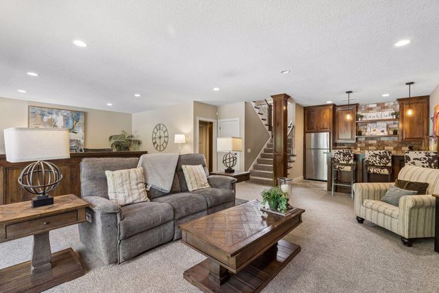 5628 Garden Drive, Woodbury, MN 55129