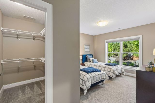 5628 Garden Drive, Woodbury, MN 55129