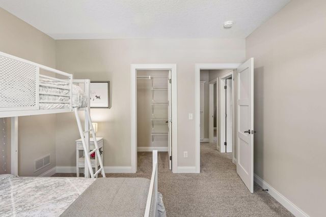 5628 Garden Drive, Woodbury, MN 55129