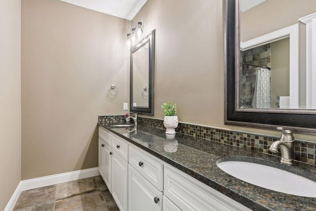 5628 Garden Drive, Woodbury, MN 55129