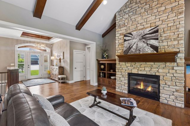 5628 Garden Drive, Woodbury, MN 55129