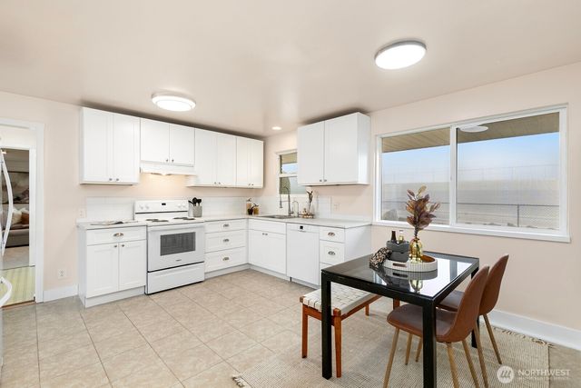 1301 Edmonds Avenue NE, Renton, WA 98056