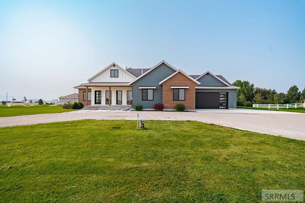 853 E 1430 N, Shelley, ID 83274