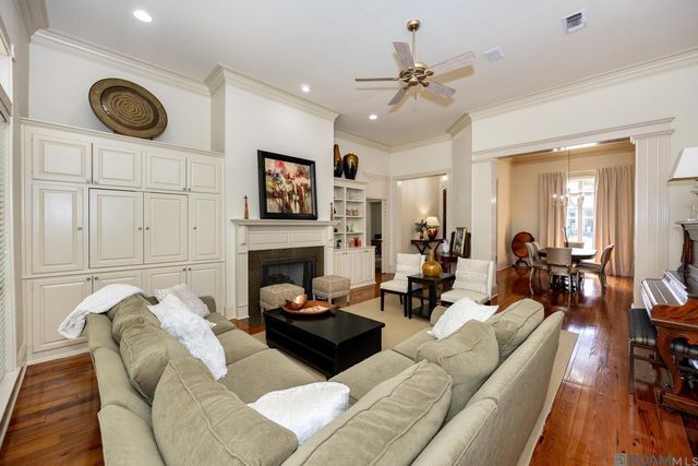 17636 Heritage Estates Dr, Saint George, LA 70810