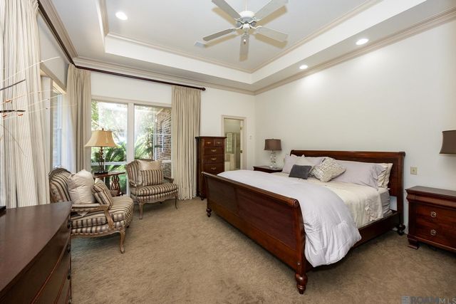 17636 Heritage Estates Dr, Saint George, LA 70810