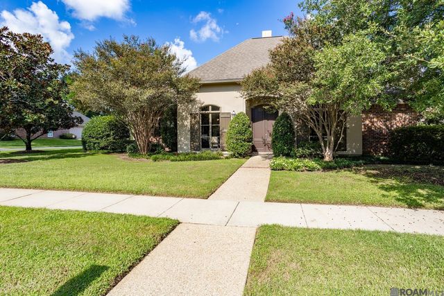 17636 Heritage Estates Dr, Saint George, LA 70810