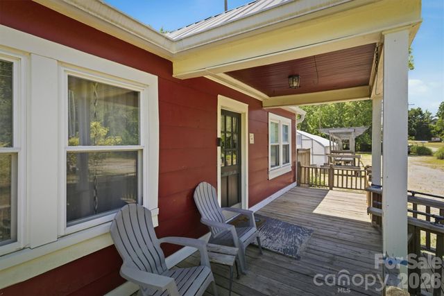 905 Carbon City Road, Morganton, NC 28655